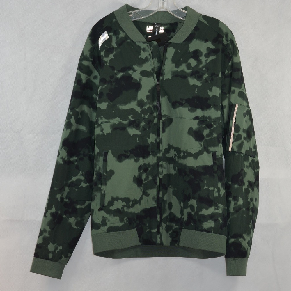 Legends Camo Jacket SZ L NWT